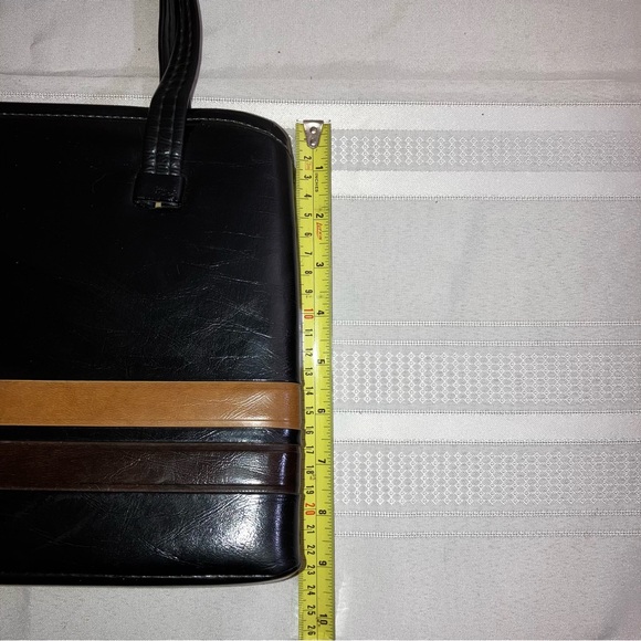 Gorgeous 1960s 1970s True Vintage Snap Close Box stylee Purse - Picture 9 of 11